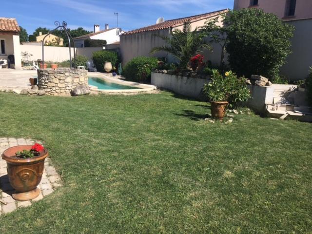 Vila Coquet 2 Pieces Au Calme Avec Piscine Fontvieille Exteriér fotografie