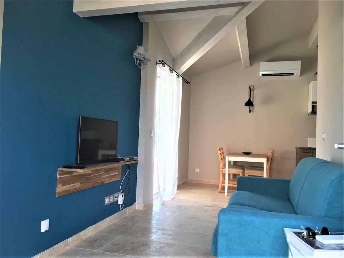 Vila Coquet 2 Pieces Au Calme Avec Piscine Fontvieille Exteriér fotografie